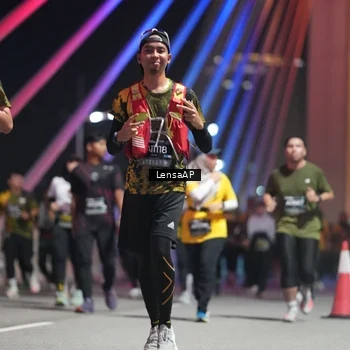 Runner Photo 6179038