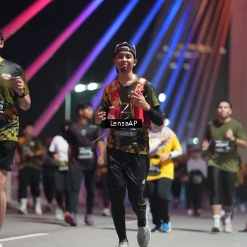 Runner Photo 6179045