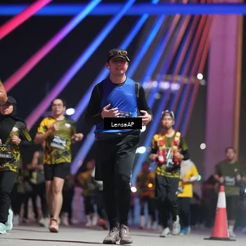 Runner Photo 6179052