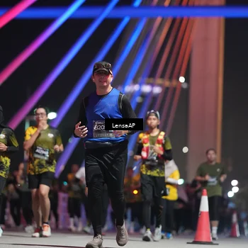 Runner Photo 6179057