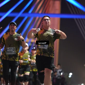 Runner Photo 6179092
