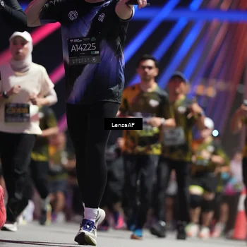 Runner Photo 6179105