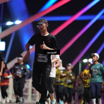Runner Photo 6179359