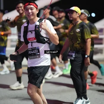 Runner Photo 6179472