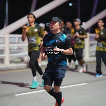 Runner Photo 6179478