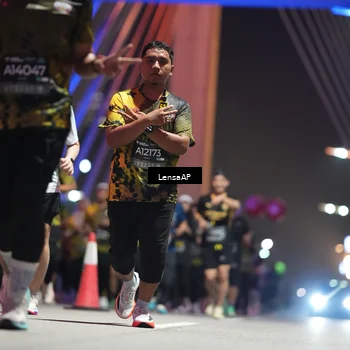 Runner Photo 6179586