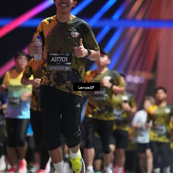 Runner Photo 6179625