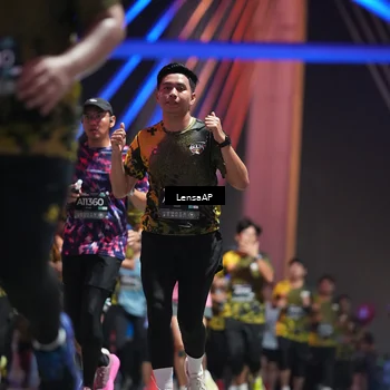 Runner Photo 6179725