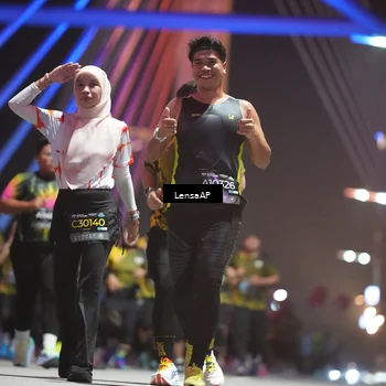 Runner Photo 6179771