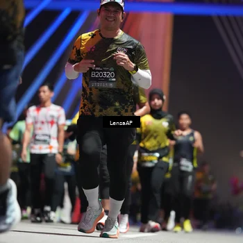 Runner Photo 6179793