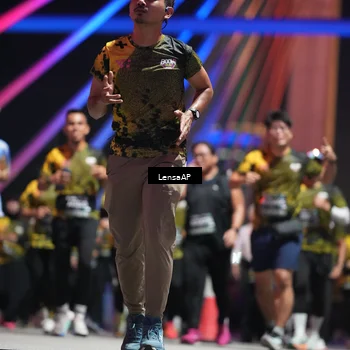 Runner Photo 6179844