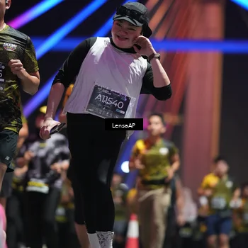 Runner Photo 6179856