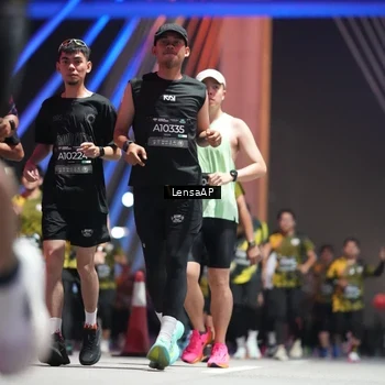Runner Photo 6179943