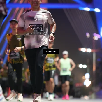 Runner Photo 6180019