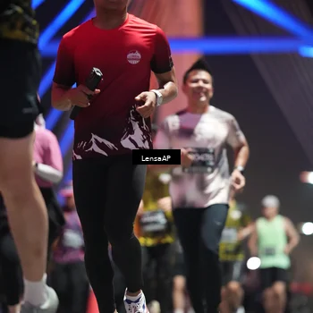 Runner Photo 6180053