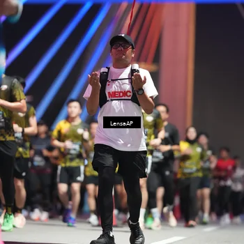 Runner Photo 6180121