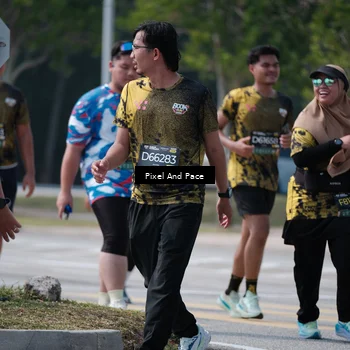 Runner Photo 6180159