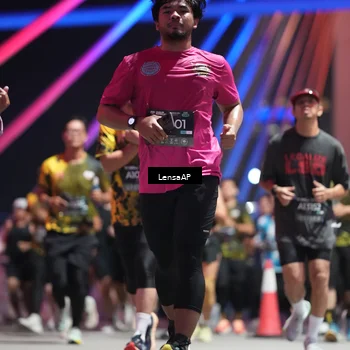 Runner Photo 6180192