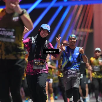 Runner Photo 6180385