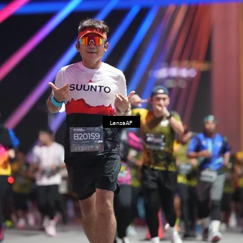 Runner Photo 6180404