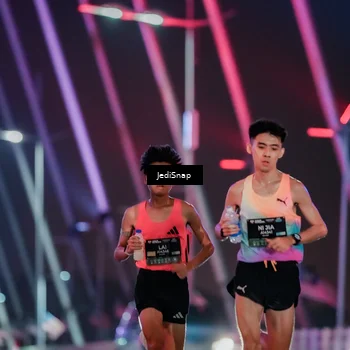 Runner Photo 6180418