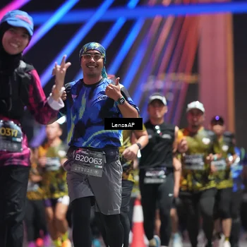 Runner Photo 6180436