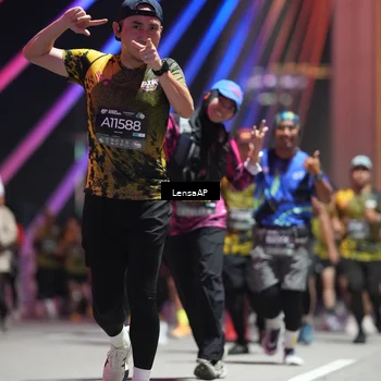 Runner Photo 6180450