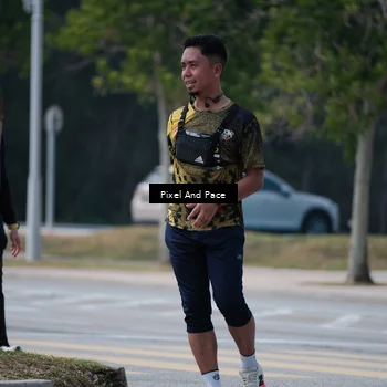 Runner Photo 6180459