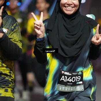 Runner Photo 6180486