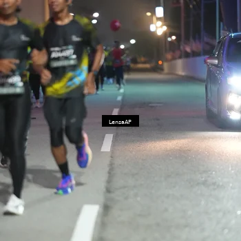 Runner Photo 6180515