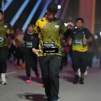 Runner Photo 6180596