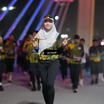 Runner Photo 6180625