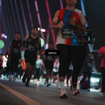 Runner Photo 6180632