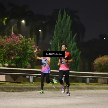 Runner Photo 6180649