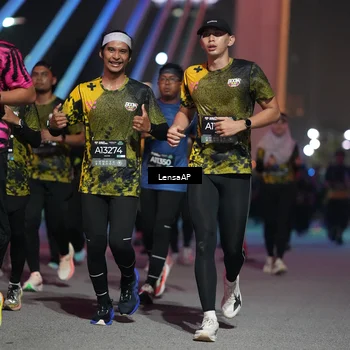 Runner Photo 6180661