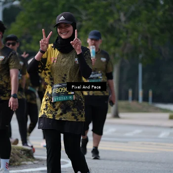 Runner Photo 6180705