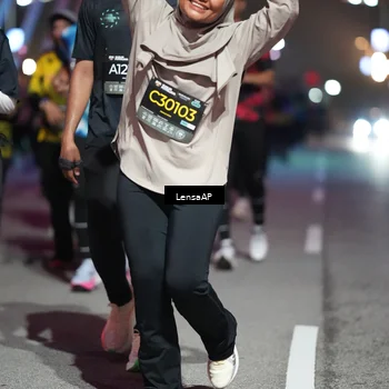Runner Photo 6180710