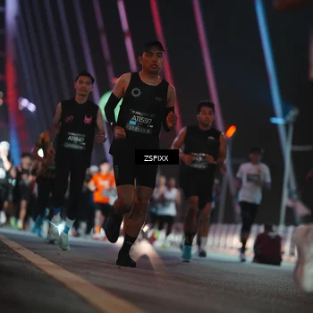 Runner Photo 6180712