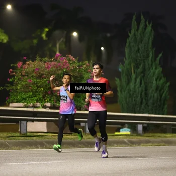 Runner Photo 6180819