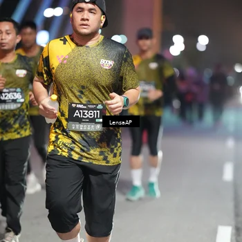 Runner Photo 6180878