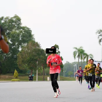 Runner Photo 6180910