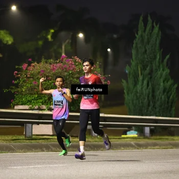Runner Photo 6180923