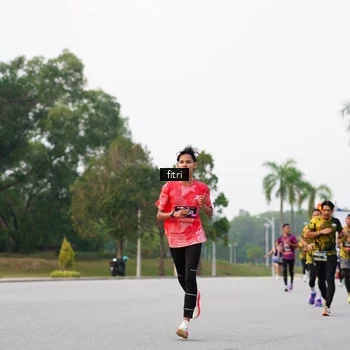 Runner Photo 6180959