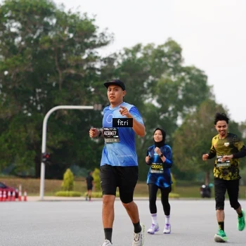 Runner Photo 6181004