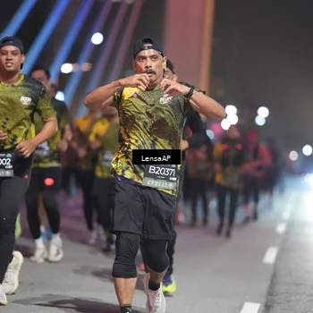 Runner Photo 6181042