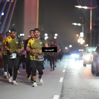 Runner Photo 6181046