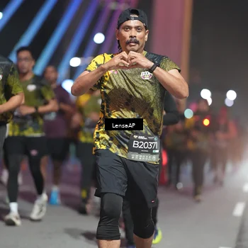 Runner Photo 6181055