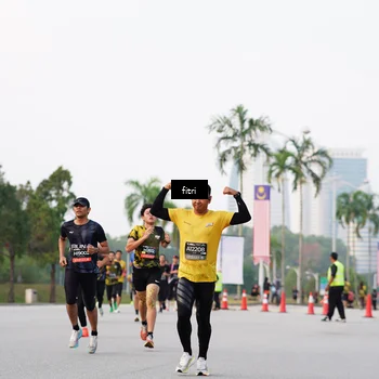 Runner Photo 6181100