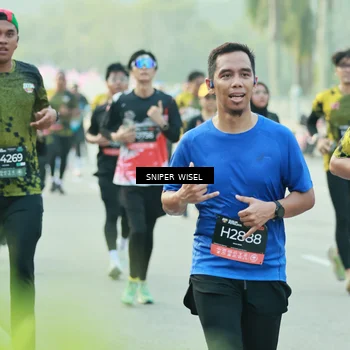 Runner Photo 6181103