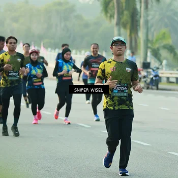 Runner Photo 6181203